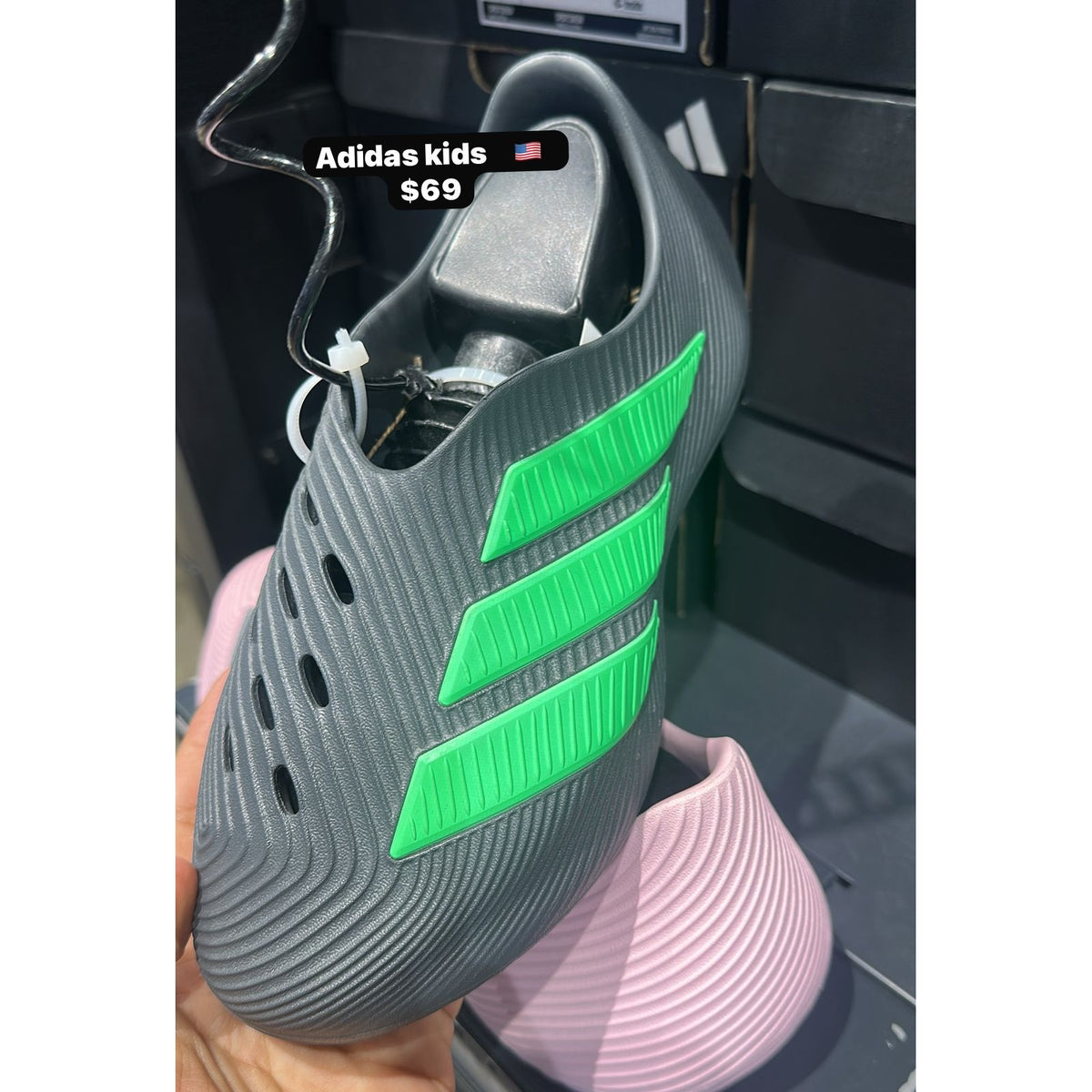 Zapatos Adidas para niños - modelo 104