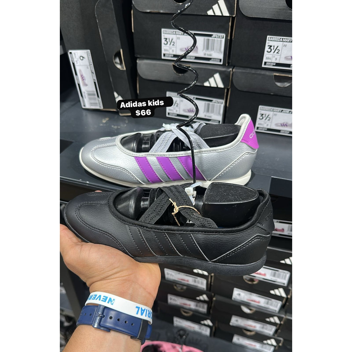 Zapatos Adidas para niños - modelo 125