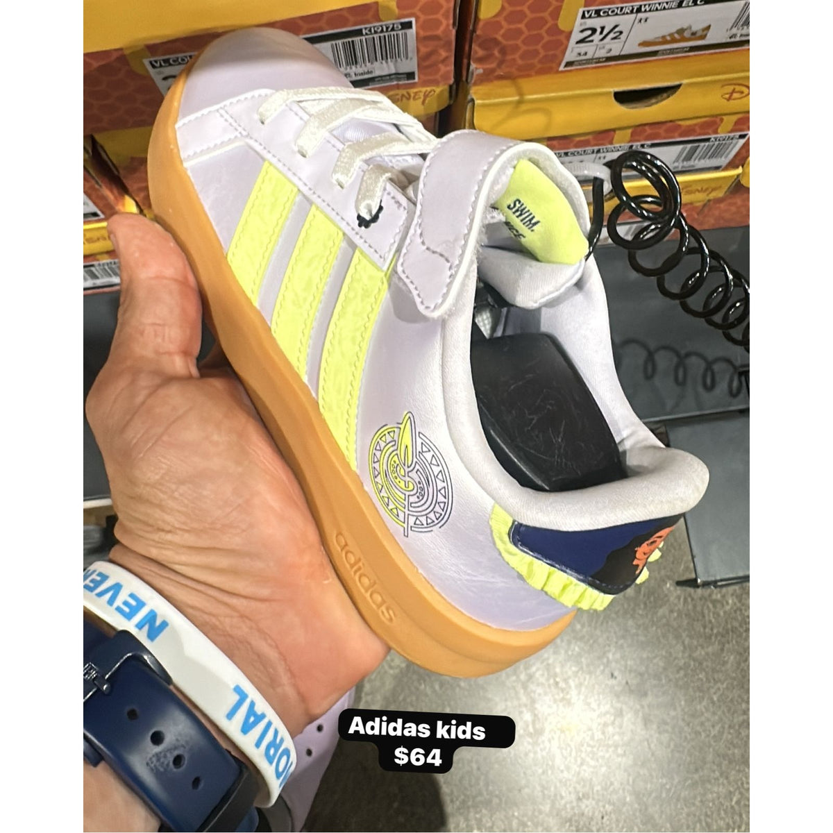 Zapatos Adidas Disney para niños - diseño 130