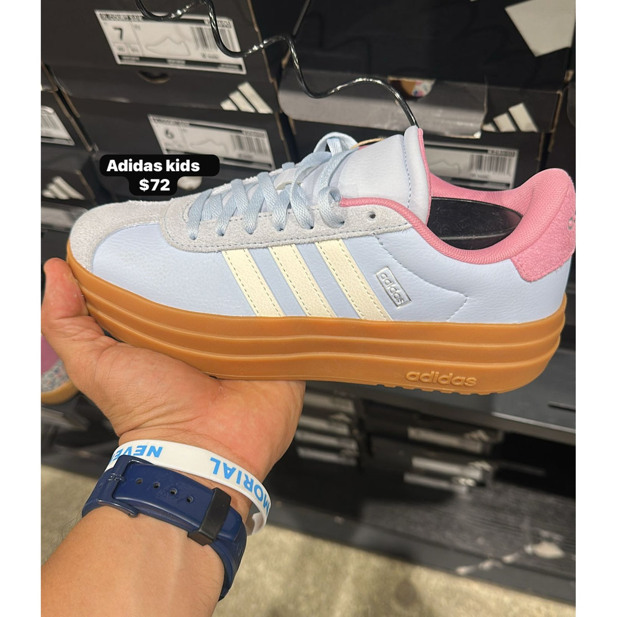 Zapatos Adidas para niños - modelo 134