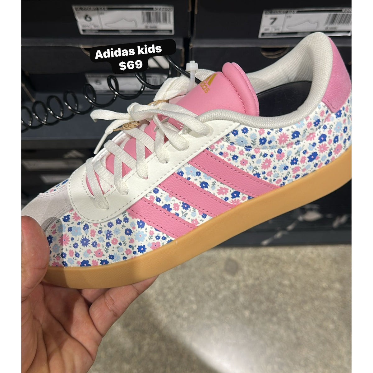Zapatos Adidas para niños - modelo 135