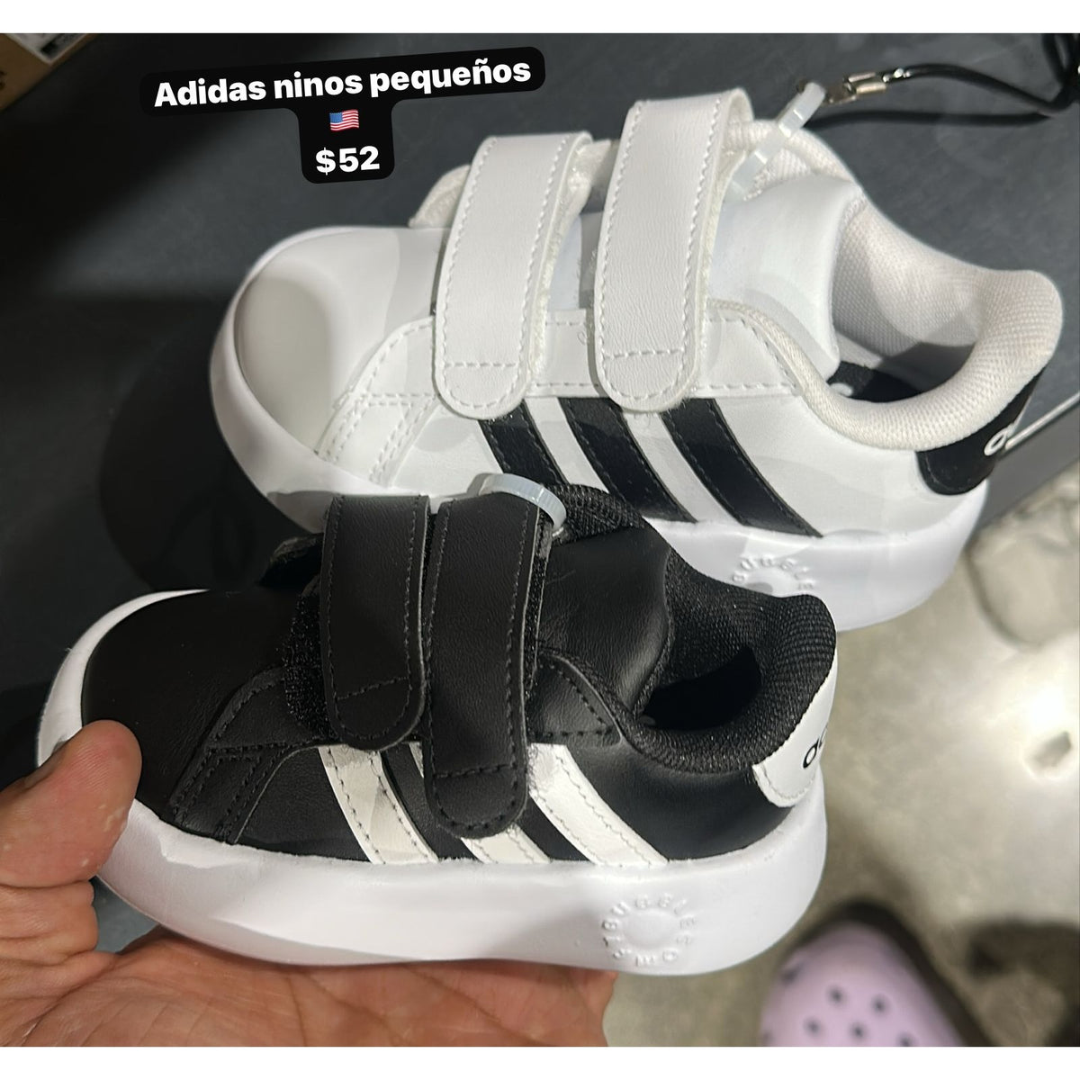 Zapatos Adidas para niños pequeños - modelo 149